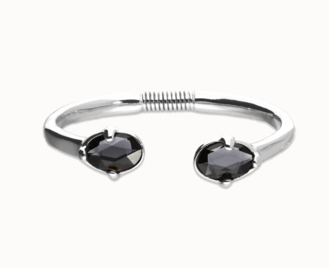Bracciale rigido placcato in argento con due cristalli ovali neri sfaccettati - UNO DE 50
