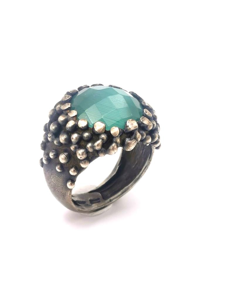 Anello con hotsell giada verde