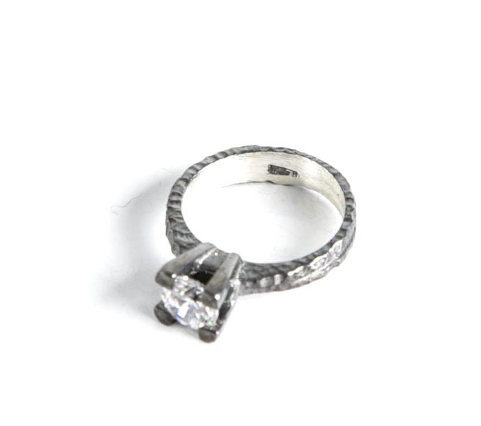 Anello Nelson Solitario Bianco  - NELSON