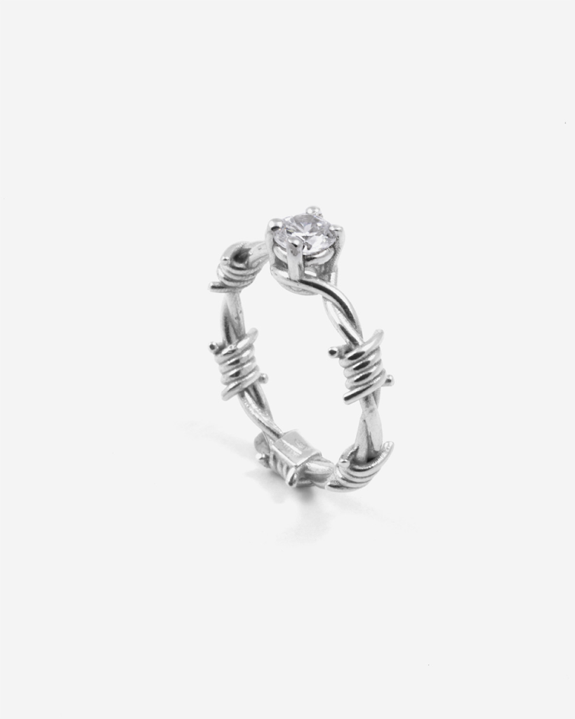 ANELLO SOLITARIO FILO SPINATO IN ARGENTO - NOVE25